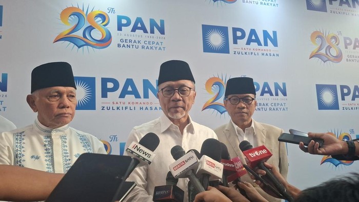 Zulhas Minta Gaji Kader PAN Dipotong Sebulan untuk Bantu Korban Gempa NTT