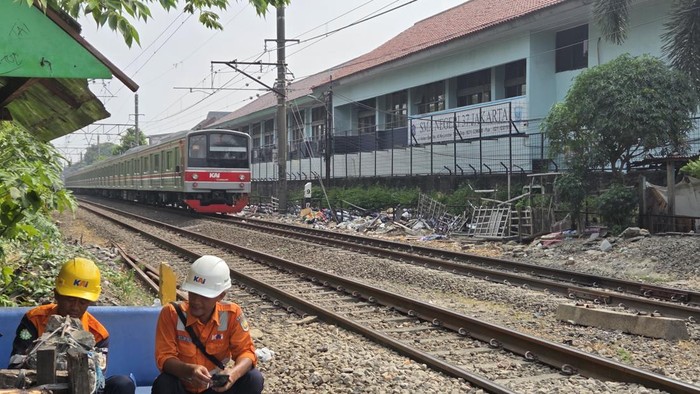 Polisi Pastikan Warga Tertemper KRL di Tebet dan Kalideres Bukan Bunuh Diri