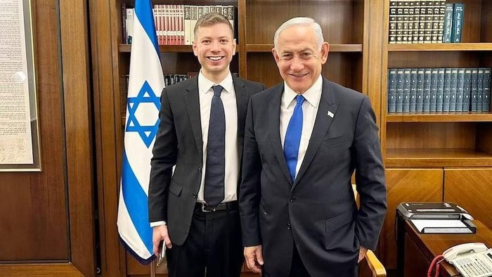 Israel Evakuasi Mendadak Putra Netanyahu dari AS, Klaim Bakal Dibunuh Iran