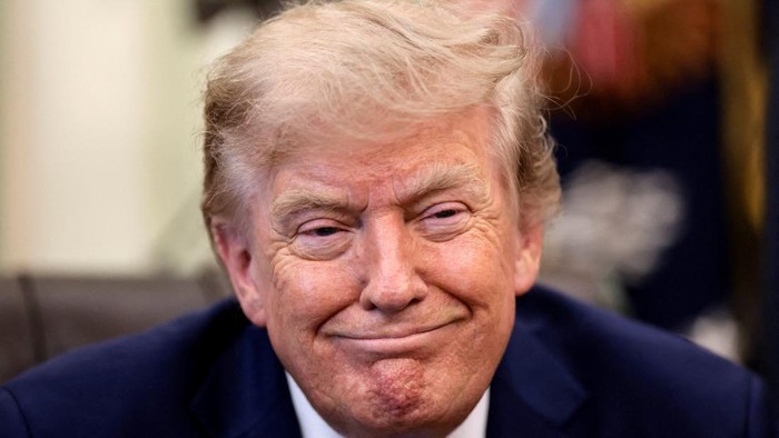 Trump Sesumbar Mau Deklarasikan Selat Hormuz Sebagai Wilayah AS