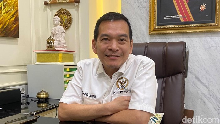 anggota-badan-legislasi-baleg-dpr-ri-daniel-johan-1790945892105_169