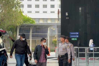 Bupati Klaten Tiba di KPK Usai Terjaring OTT Suap Proyek