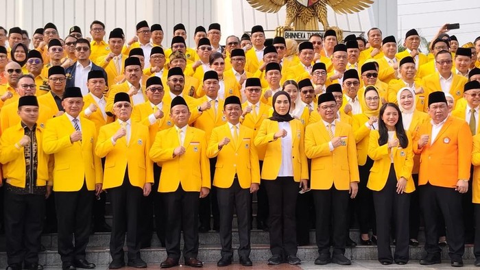 golkar-gelar-ziarah-di-tmp-kalibata-shonyadetikcom-1792467536966_169