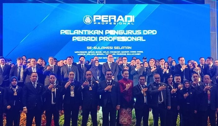 Pelantikan DPD Sulsel, Peradi Profesional Dorong DPR Sahkan UU Keadvokatan