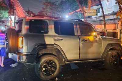 Potret Kendaraan Rusak Diseruduk GWM Tank: Ayla Ringsek, Motor Masuk Parit
