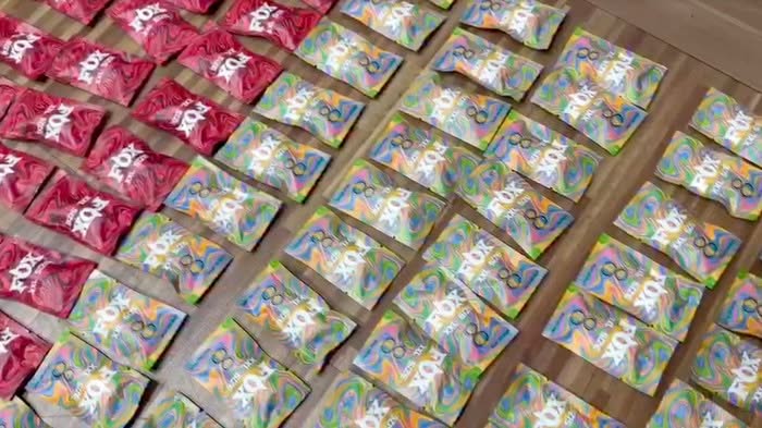 polres-pelabuhan-tanjung-priok-mengungkap-peredaran-vape-mengandung-narkotika-jenis-etomidate-senilai-rp-28-miliar-di-kawasan-1792395721299_169