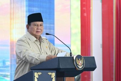 Prabowo Bakal Resmikan 1.413 Titik Program Listrik Desa hingga Pabrik Baterai