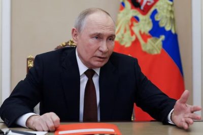 Menanti Pertemuan Putin dan Zelensky