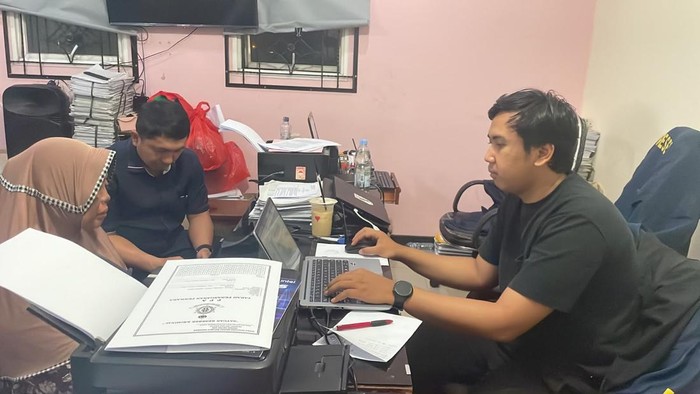 Sesal Datang Terlambat Bagi Nenek yang Bakar Cucu hingga Koma