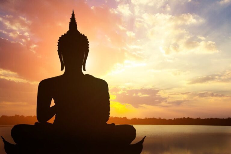 Kenali 4 hari raya agama Buddha