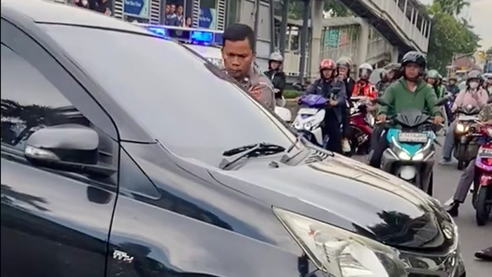 Pengemudi Ugal-ugalan di Jakpus Ngaku Bawa Mobil Kakak – Polisi Bakal Dalami