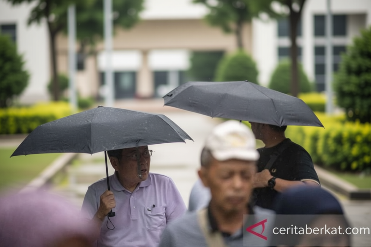 Sedia payung – BMKG: Mayoritas wilayah RI diguyur hujan pada Kamis
