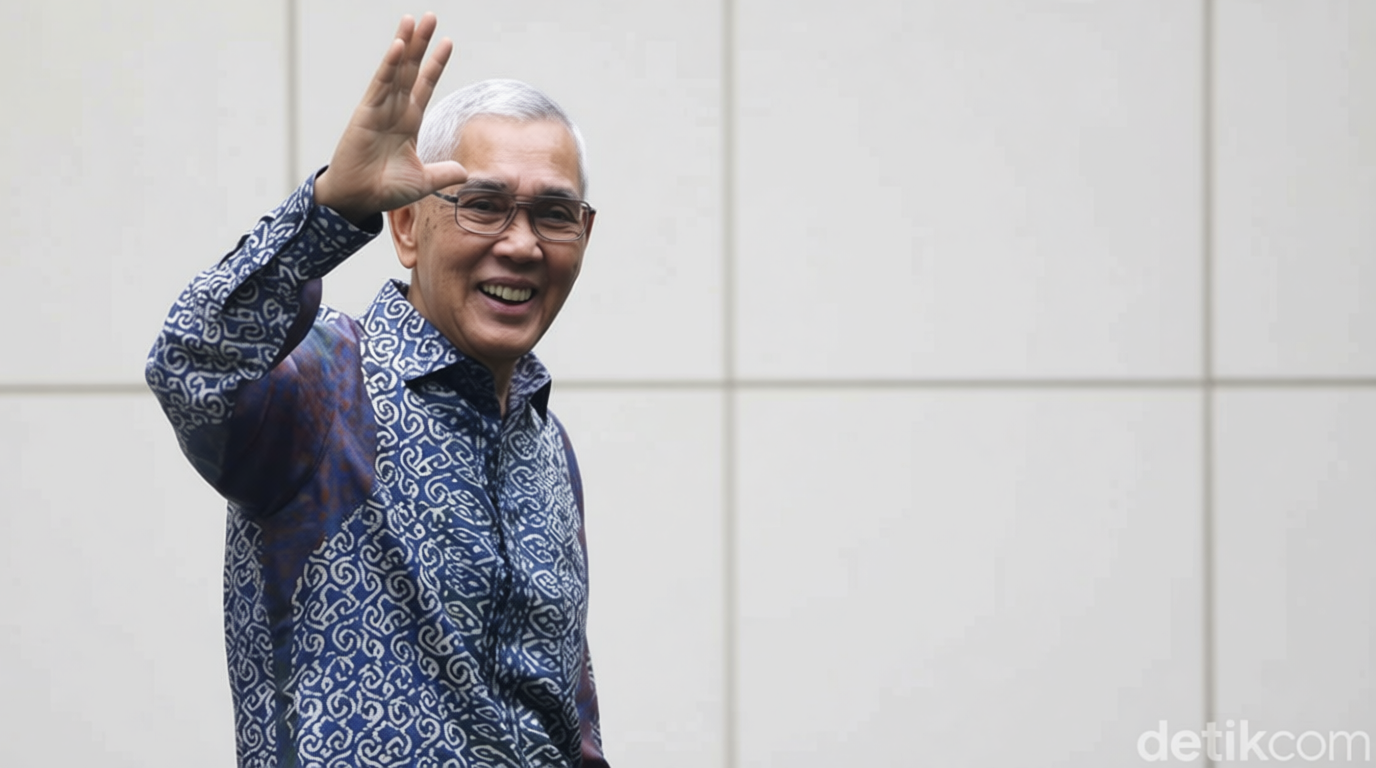 Program Terbaru: Profil dan Jejak Karier Try Sutrisno: Dari Perwira TNI hingga Wapres ke-6 RI