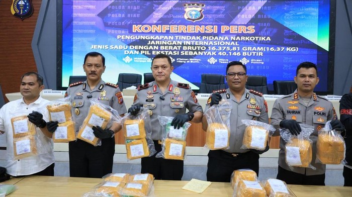 Polda Riau ‘Perang’ Lawan Narkoba – Ribuan Tersangka Ditangkap Setahun