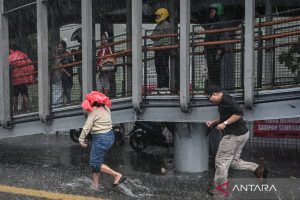 Pengumuman Resmi: Hujan diprakirakan guyur wilayah DKI Jakarta pada Minggu siang