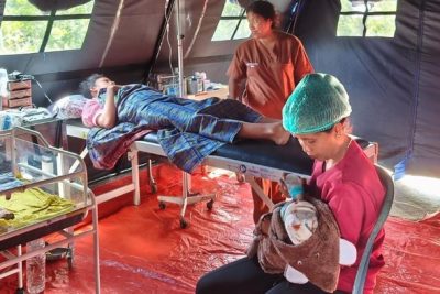 Gempa NTT, Bayi Laki-Laki Ini Lahir Selamat di Tenda Karang Taruna