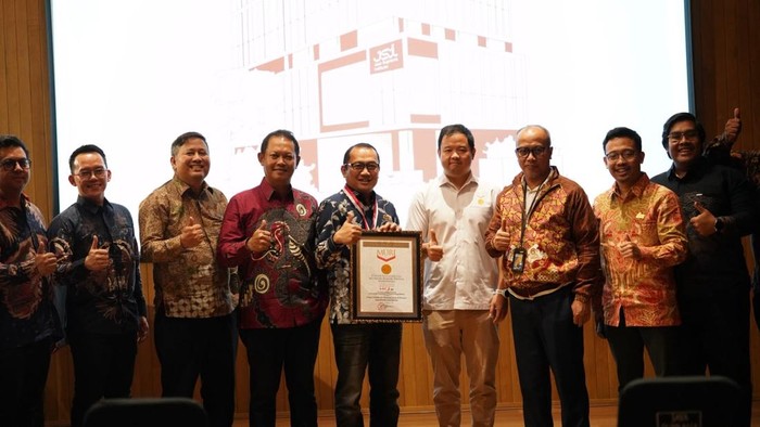Anak Usaha Hutama Karya Raih MURI Berkat Galeri Budaya di KM 99 Kutepat