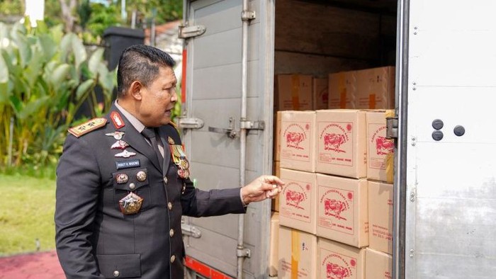 Polda Jateng Kirim 10 Truk Bantuan Kemanusiaan Korban Gempa NTT