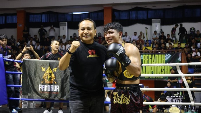 kapolda-riau-irjen-pol-herry-heryawan-menghadiri-begaduh-championship-1788105010522_169