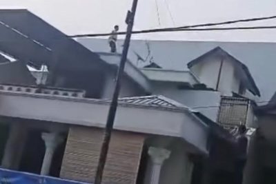 Viral Maling di Medan Beraksi Siang Bolong Kabur Lewat Atap Rumah