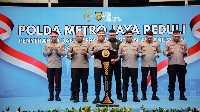 Kapolda Metro Lepas 12 Truk Bantuan Kemanusiaan untuk Korban Gempa NTT