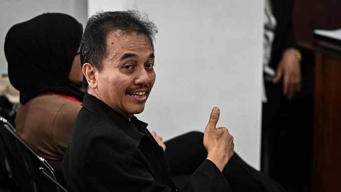 sidang-perdana-praperadilan-roy-suryo-1782719016051_169