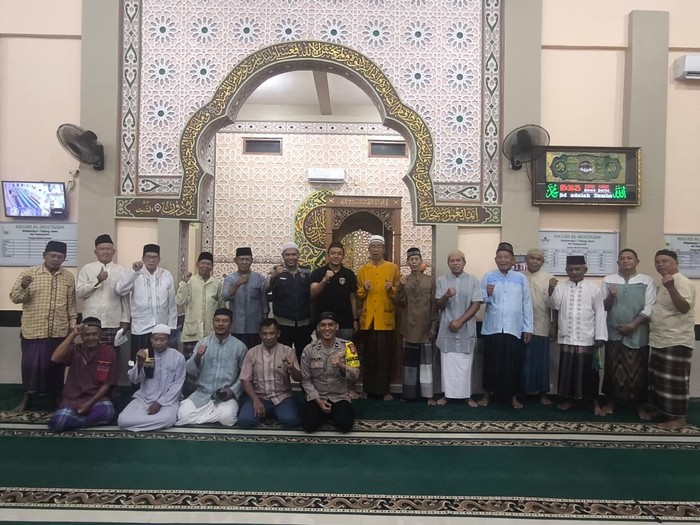 subuh-keliling-jadi-strategi-polda-sumsel-perkuat-harkamtibmas-di-muara-enim-1785932484815