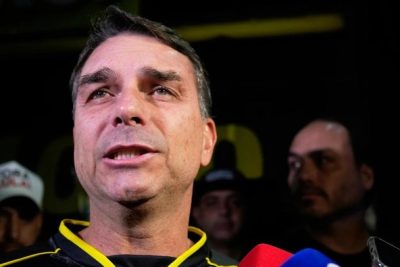 Giliran Putra Jair Bolsonaro Diselidiki Atas Dugaan Korupsi