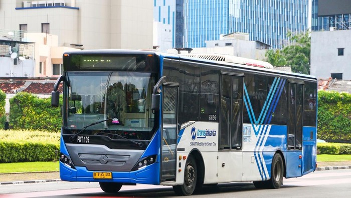 ilustrasi-transjakarta-1745903314872_169