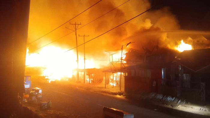Pasar di Paniai Papua Tengah Kebakaran, 11 Orang Tewas