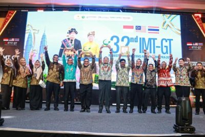 Walkot Pekanbaru Agung Nugroho Raih 4 Penghargaan IMT-GT Green City Award
