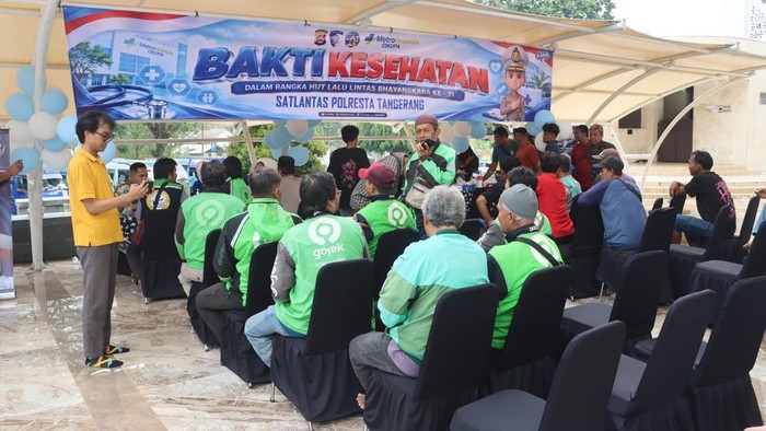 Pedagang hingga Ojol Dapat Cek Kesehatan Gratis dari Polresta Tangerang
