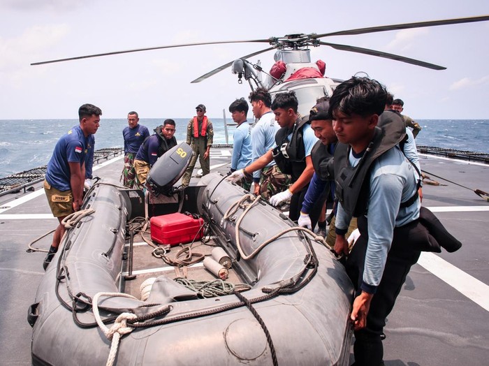 tni-al-lakukan-operasi-sar-km-virgo-transport-8-1789575951554_43