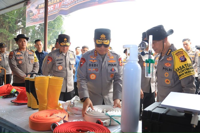 wakapolri-komjen-dedi-prasetyo-mengunjungi-palangka-raya-kalimantan-selatan-kalteng-untuk-mengecek-penanganan-karhutla-jumat-1-1789208948751
