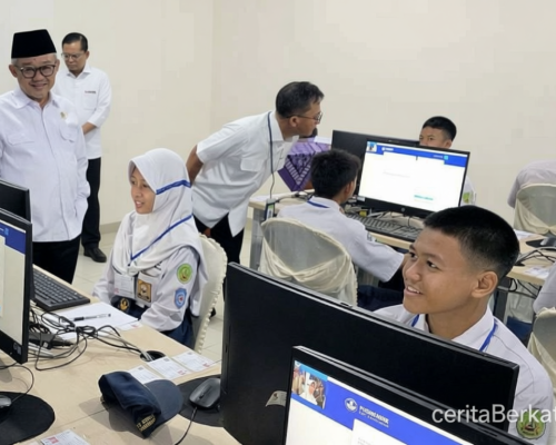 Program Terbaru: Kemarin, Mendikdasmen semangati peserta TKA SMP hingga WFH untuk dosen