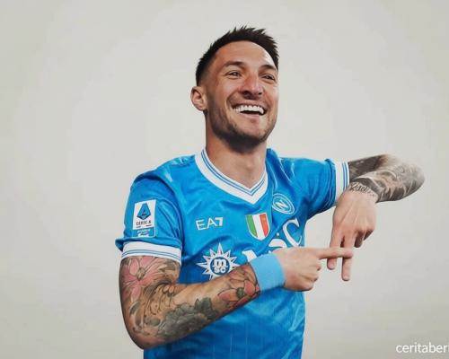 Matteo Politano bawa Napoli kalahkan AC Milan