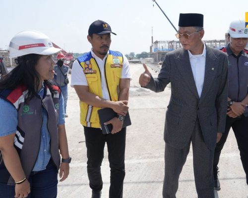 Menteri PU dorong percepatan SR Tahap II Surabaya rampung Juni