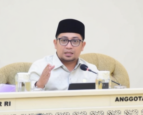 Kebijakan Baru: WFH ASN Setiap Jumat Resmi Berlaku Mulai Hari Ini, DPR Minta Evaluasi Berkala