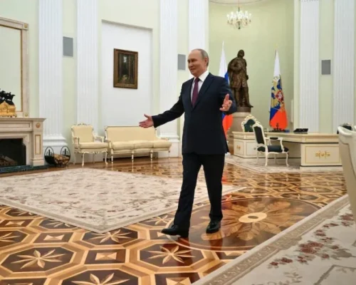 Pembahasan Penting: Ada Tangan Tersembunyi Putin di Balik Perang Iran, Ini 5 Faktanya