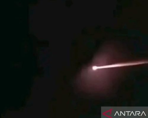 Cek fakta – video meteor jatuh di Lampung membakar daratan