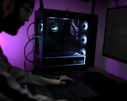 Hasil Pertemuan: Membongkar Jeroan ROG GM700TZ: PC Pre-built Futuristik yang Bikin Hardcore Gamer Merinding